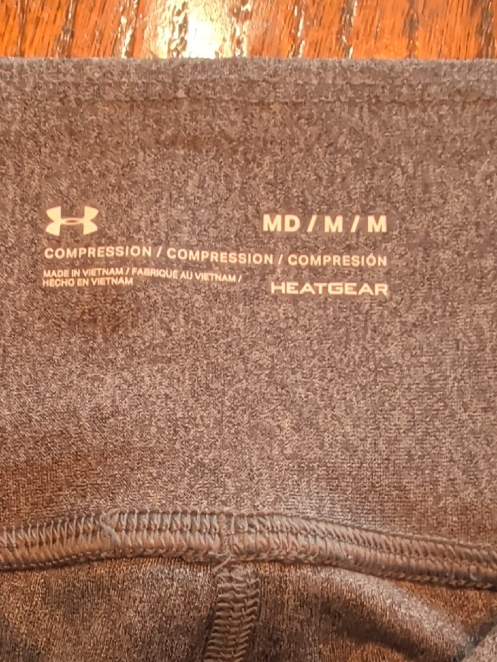 Under Armour Charcoal Performance Leggings - Picture 3 of 3